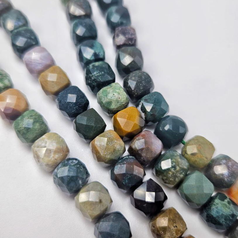 Бусины Яшма зеленая натуральный форма кубик размер 8мм натуральный камень